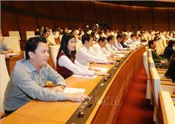 Quốc hội thảo luận tại tổ về bốn dự án Luật quan trọng